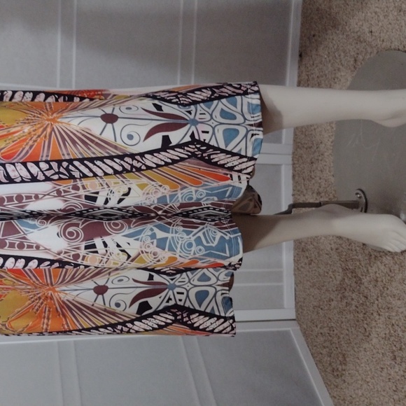 World Unity sleeveless midi dress - Picture 2 of 6